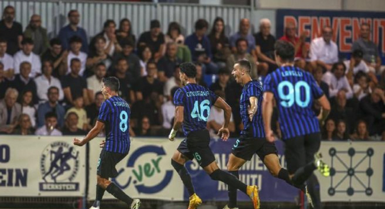 国际米兰取胜顽强，逼近联赛领军