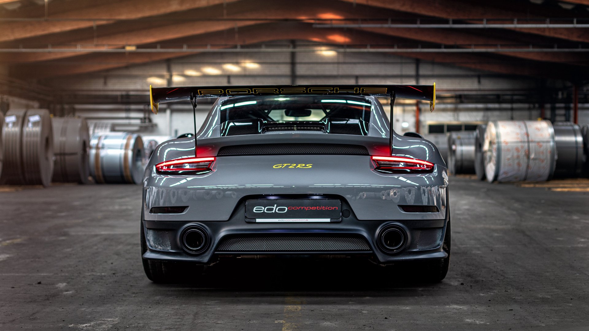 F1年度争冠之夜,格列兹曼如何用跨界存在感点亮赛道?