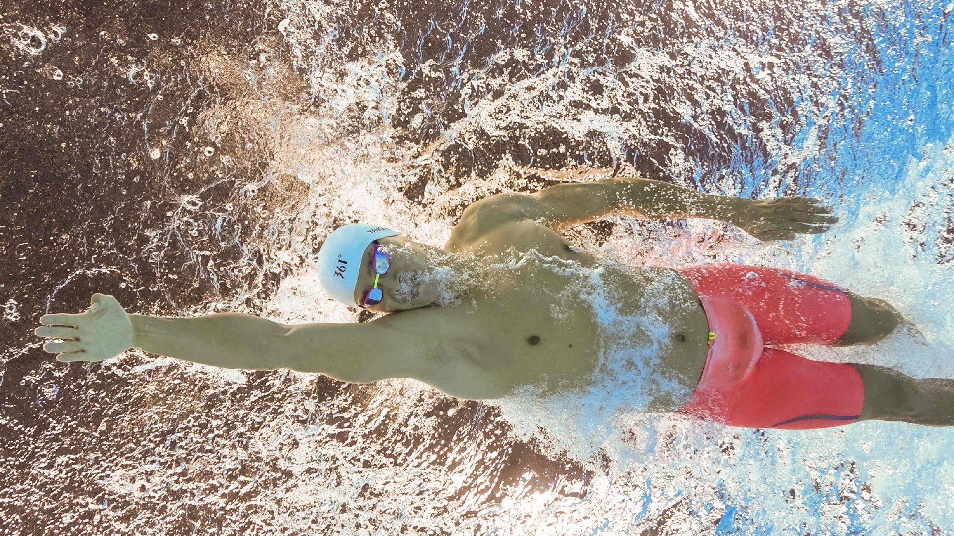 阿尔卡拉斯美网绝杀铸就传奇，年终总决赛刷新纪录定义新时代